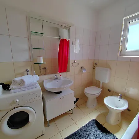 Roko, Hrvatska * Pula