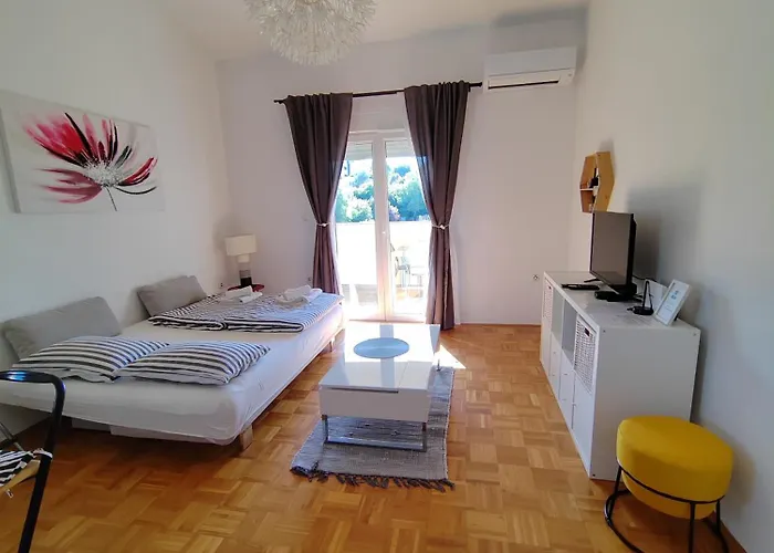 Apartment Roko Pula Апартаменты *