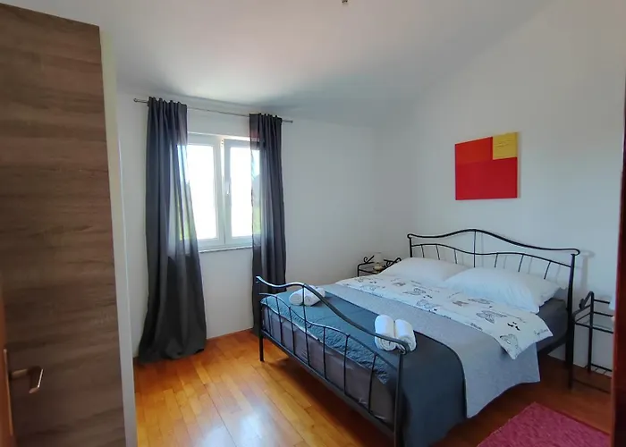 Apartment Roko Pula Daire *